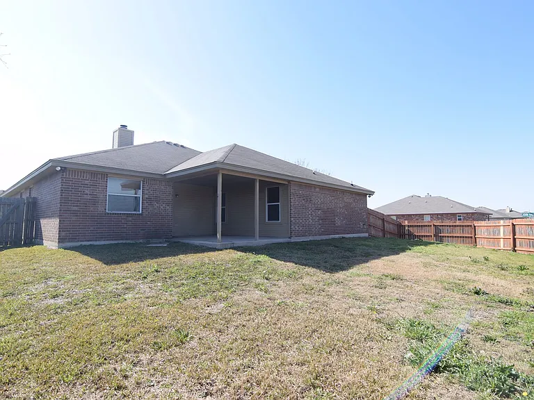 3401 Lorena Dr — Photo 21