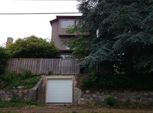 6002 McKinley Pl N, Seattle, WA 98103