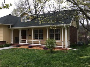3105 S Lochlomond Dr, Springfield, MO 65804