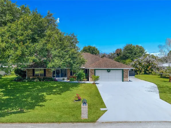 465 11th Ave, Vero Beach, FL 32962