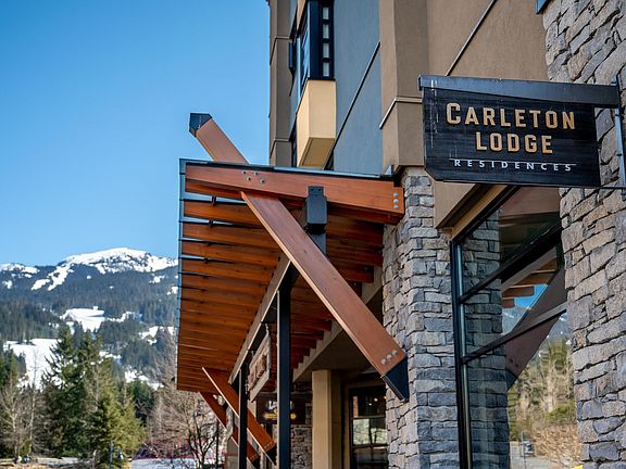 2nd image of 4280 Mountain Sq #303