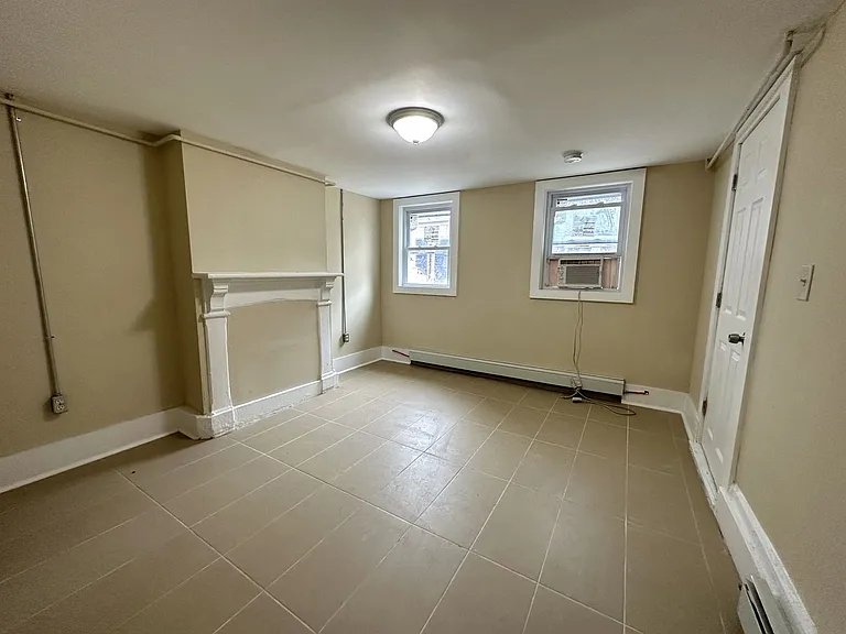 340 Townsend St — Photo 5