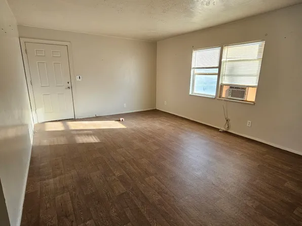 460 N 3 W #1, Mountain Home, ID 83647