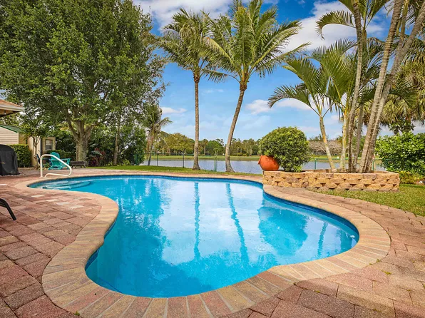 8272 Blue Cypress Drive, Lake Worth, FL 33467