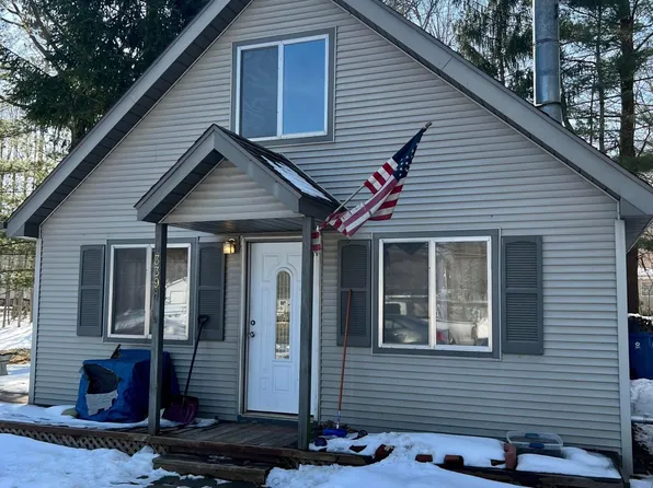 3398 Tower Hill Rd, Houghton Lake, MI 48629