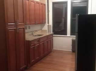 613 Autumn Ave, Brooklyn, NY 11208