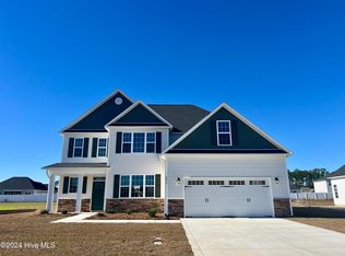 2032 Sharpnose St, New Bern, NC 28562
