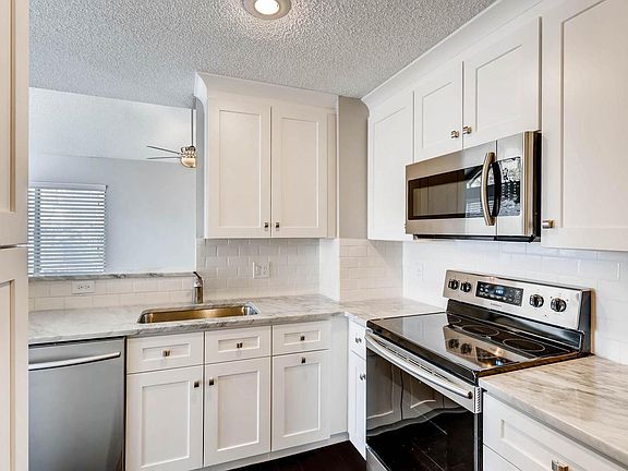 5th image of 8500 E Jefferson Ave APT 13H