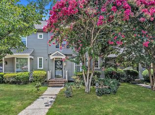 906 Albany Ct, Raleigh, NC 27615