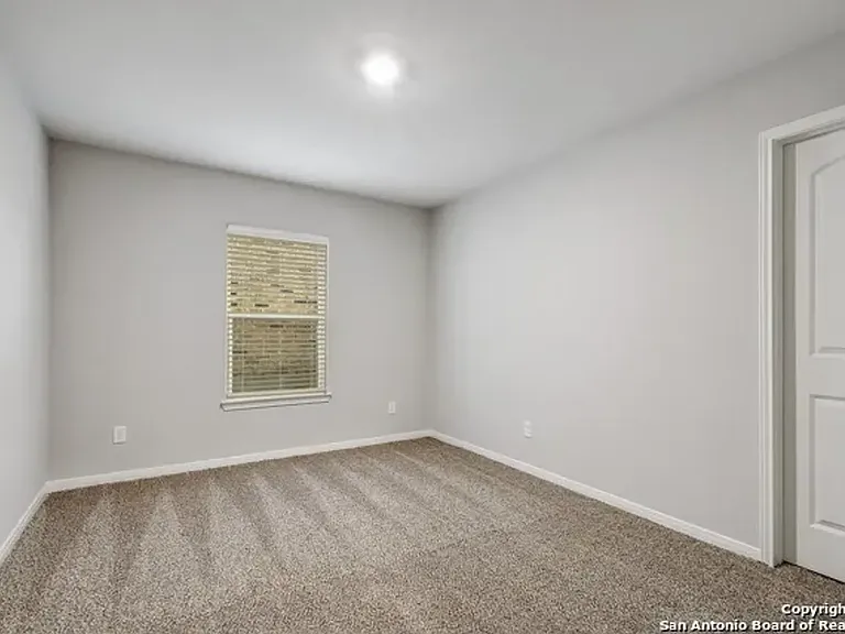 9330 Bennett Frst — Photo 24