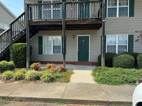 102 Middle St Photo 1