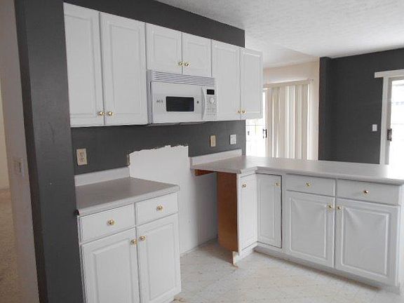 4th image of 6501 S Greenfield Woods