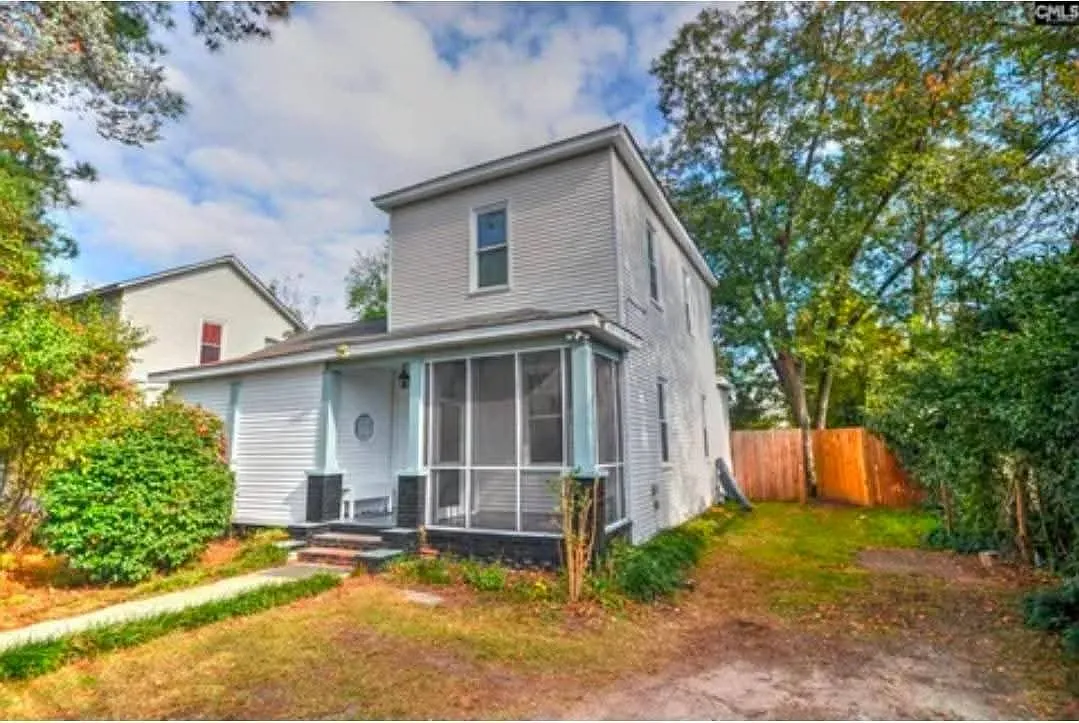 3 bed, 1550 sqft, $2,196 — Photo 1