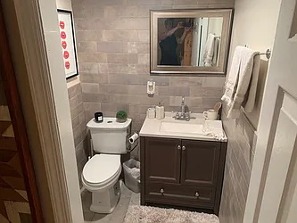 Rented by R New York