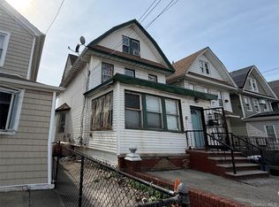 9508 111th St, South Richmond Hill, NY 11419