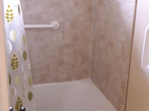3rd image of 506 W 28th St APT B