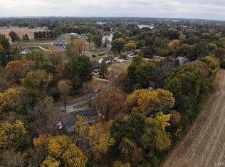 1757 Fountainbleu Dr, Worden, IL 62097