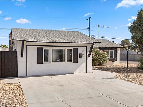 3rd image of 2109 Las Verdes St