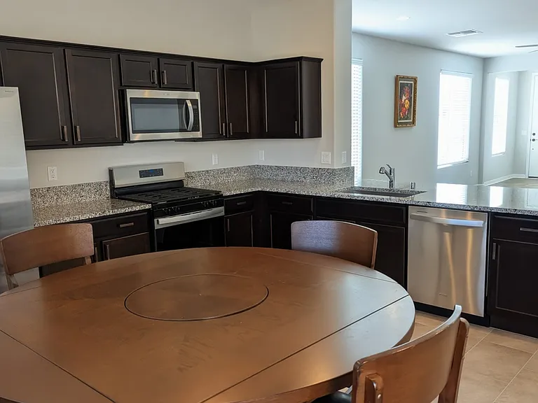 1371 Evening Breeze Ln — Photo 15