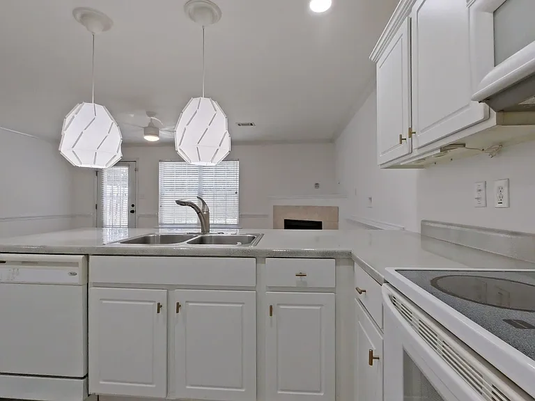 2022 Reserve Ln — Photo 5