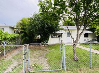9385 SW 170th St, Palmetto Bay, FL 33157