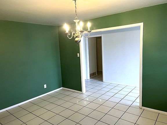 2nd image of 2008 College Hills Blvd
