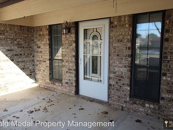 5th image of 1803 Sagebrush Dr