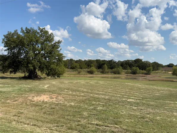 330 Rolling Ranch Blvd, Alvord, TX 76225