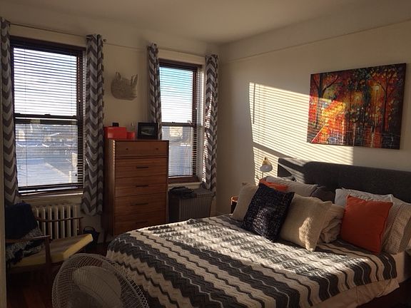 4th image of 23-52 33rd St