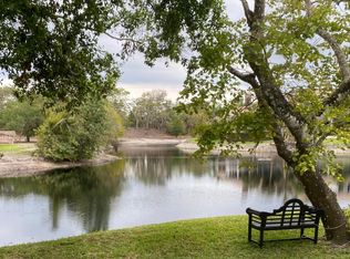 122 Ridge Dr, Naples, FL 34108