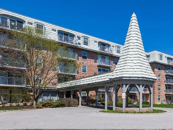 5125 Blodgett Ave APT 503, Downers Grove, IL 60515