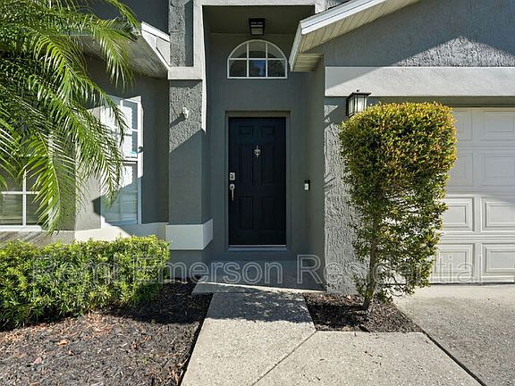 2nd image of 13817 Valleybrooke Ln