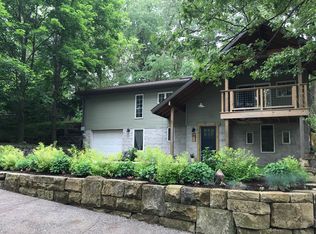 15 Dune Forest Trl, Porter, IN 46304
