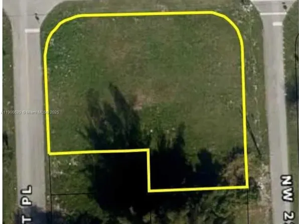 2140 NW 76th St, Miami, FL 33147