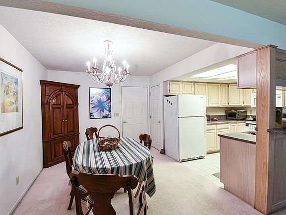 5th image of 227 Shannon Ln