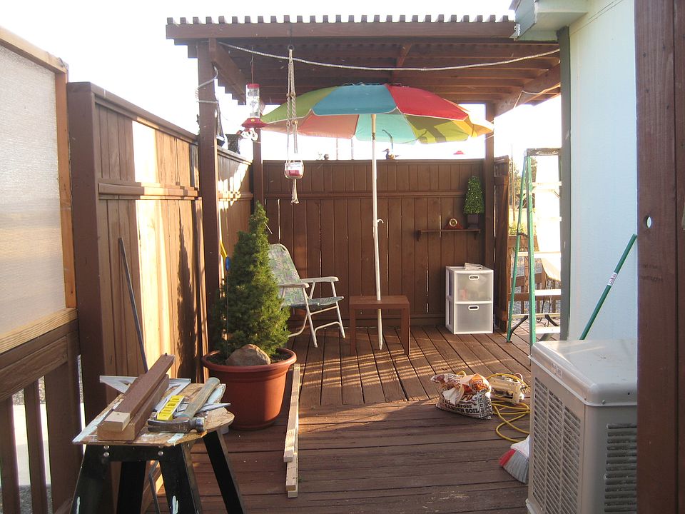 2nd image of 2675 Springwood Dr