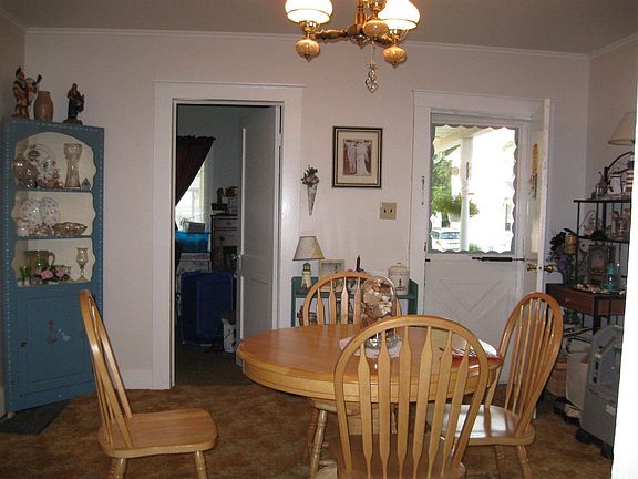 3rd image of 39 Arthur Ave