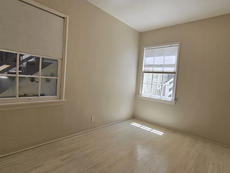 1608 Silver Lake Blvd — Photo 11