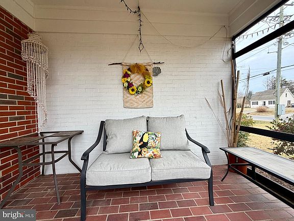4th image of 708 Church Hill Rd