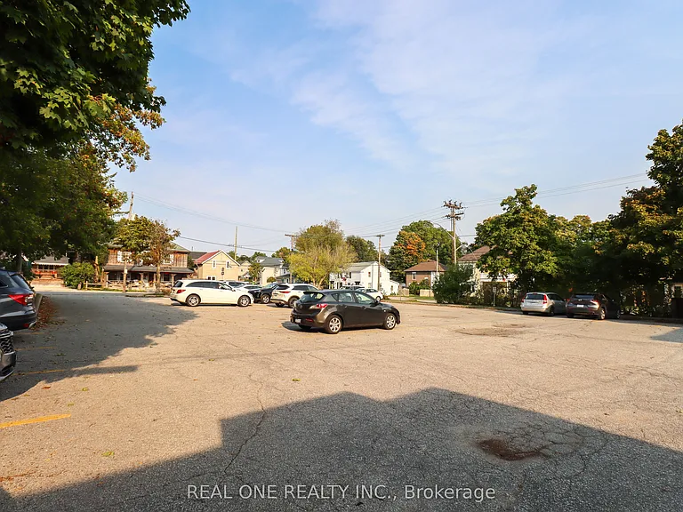 10 Mill St E #B — Photo 27