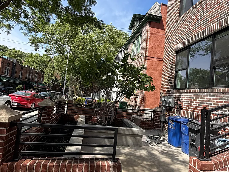 39-17 51st St #2 — Photo 11