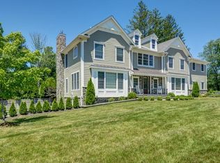 8 Parkview Rd, Chatham, NJ 07928