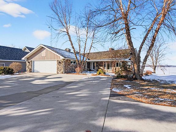 2nd image of W2932 Kahl Road