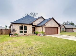 106 Blue Jay Dr, Richwood, TX 77566