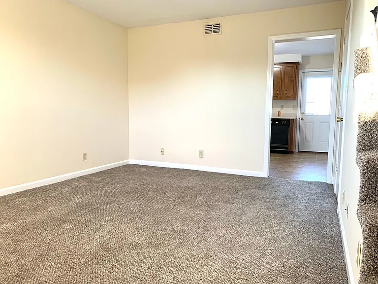 359 Peabody Dr. — Photo 5
