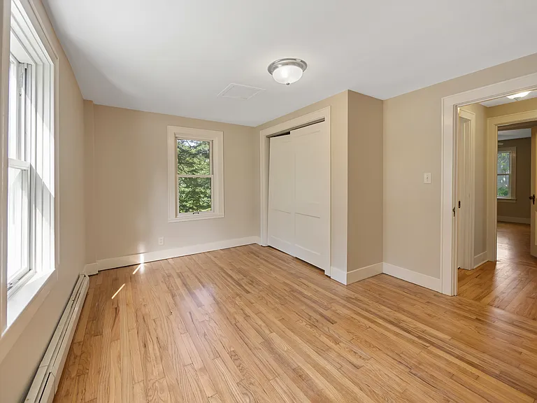 511 E Seneca St #A — Photo 12