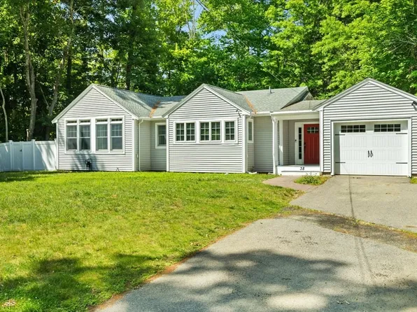 38 Fruit St, Mansfield, MA 02048