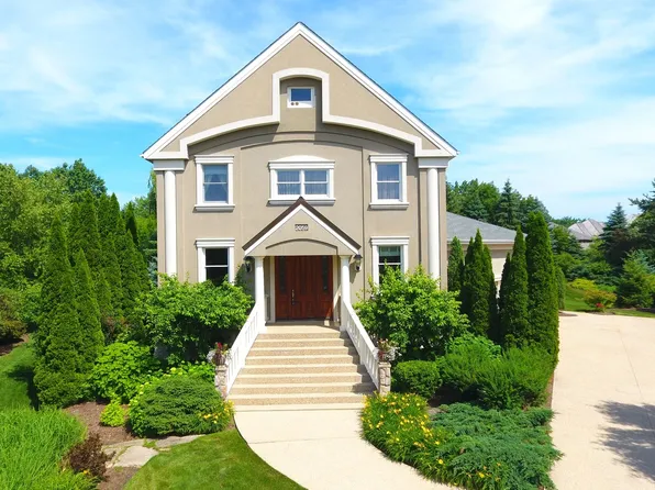 2059 Laurel Valley Dr, Vernon Hills, IL 60061