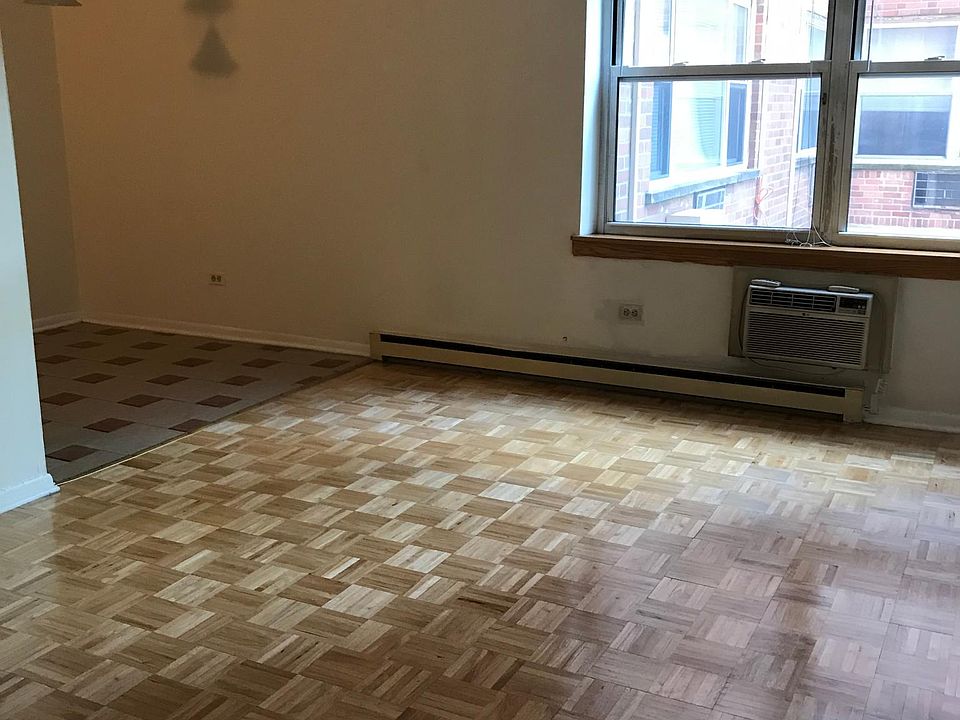 2nd image of 5918 N Kenmore Ave