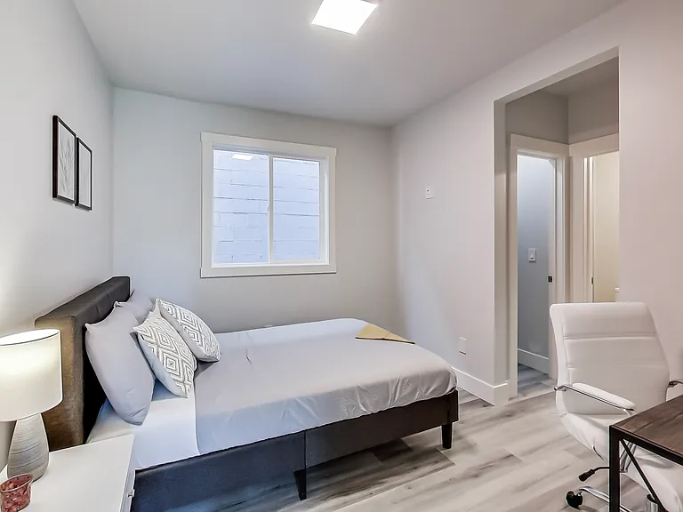 3413 Adeline St #4 — Photo 11